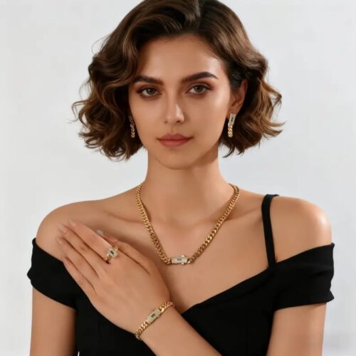 Parure Femme en Métal Doré – Chaîne, Bracelet, Bague et Boucles d’Oreilles